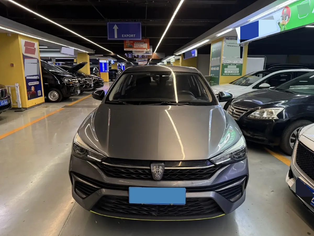 2021 Roewe i5 1.5L 120HP L4 5MT,autocango,china used car exporter,china ev exporter,chinese used car exporter,chinese used ev exporter