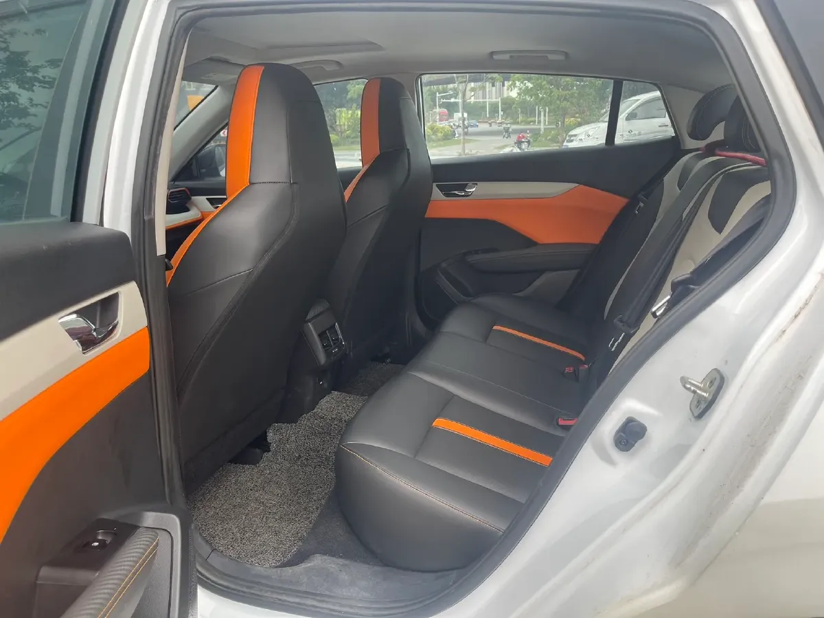 2023 DongFeng Aeolus YiXuan 1.5L 125HP L4 6DCT,autocango,china used car exporter,china ev exporter,chinese used car exporter,chinese used ev exporter