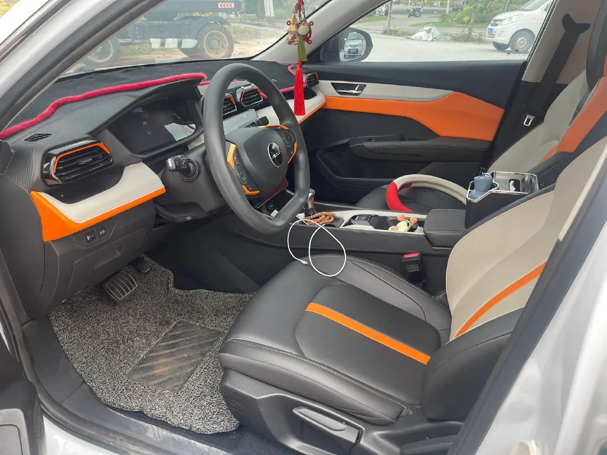 2023 DongFeng Aeolus YiXuan 1.5L 125HP L4 6DCT,autocango,china used car exporter,china ev exporter,chinese used car exporter,chinese used ev exporter