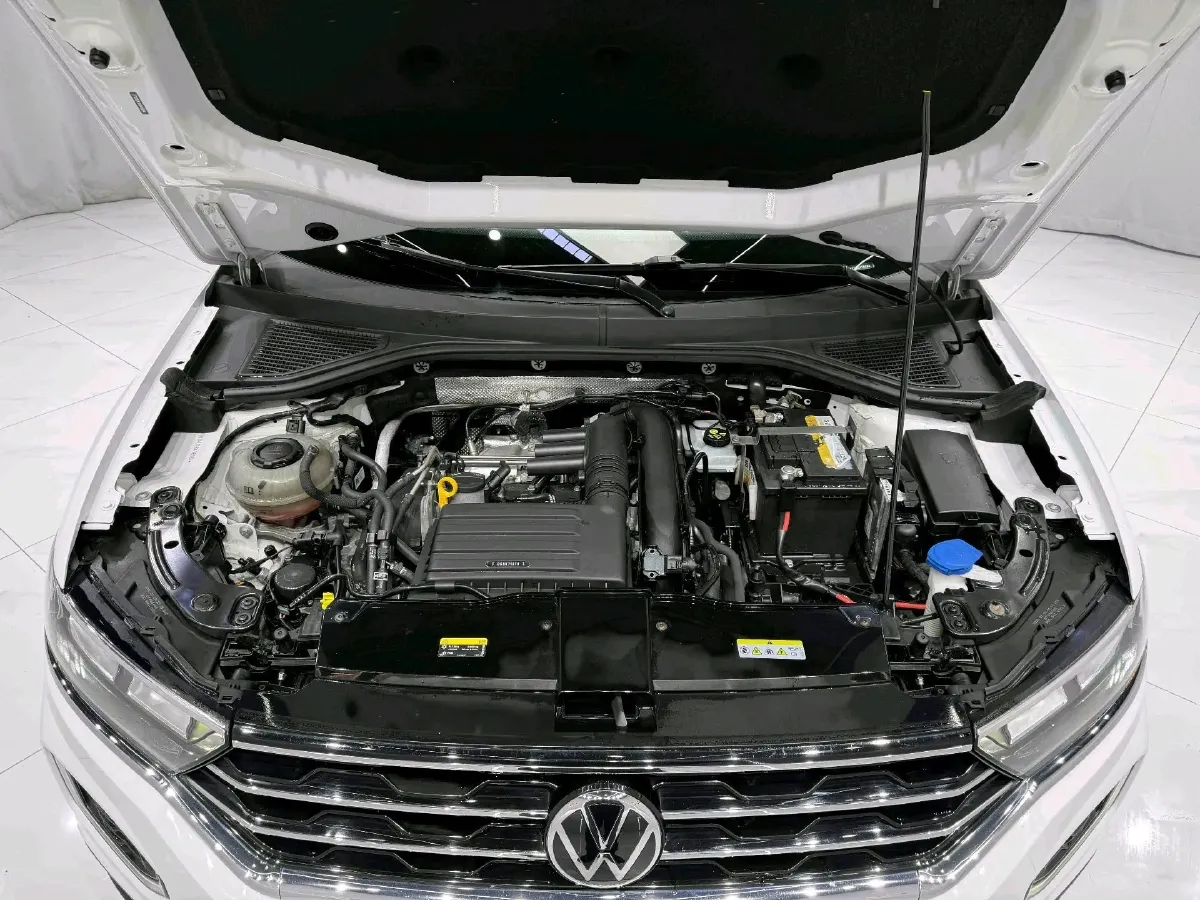 2022 Volkswagen T-Roc 1.4T 150HP L4 7DCT,autocango,china used car exporter,china ev exporter,chinese used car exporter,chinese used ev exporter