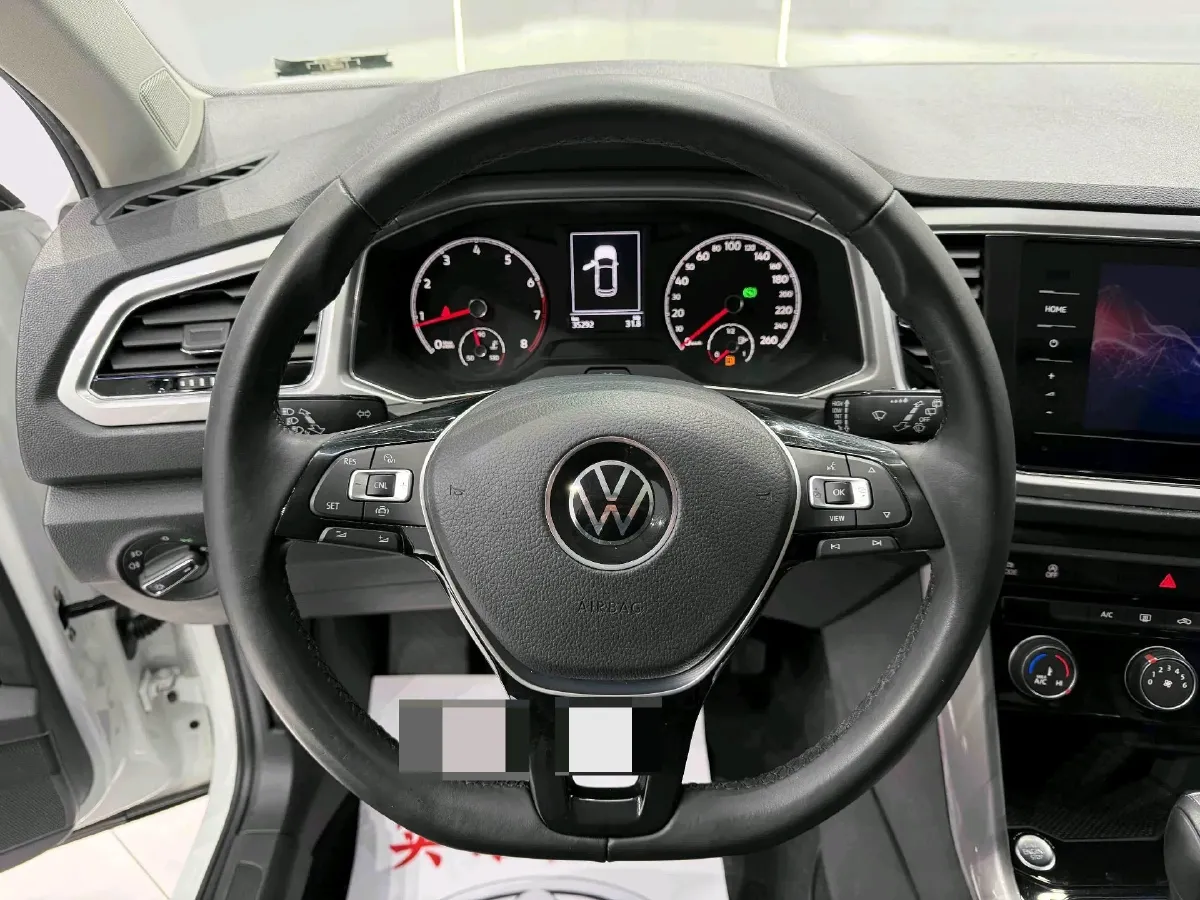 2022 Volkswagen T-Roc 1.4T 150HP L4 7DCT,autocango,china used car exporter,china ev exporter,chinese used car exporter,chinese used ev exporter