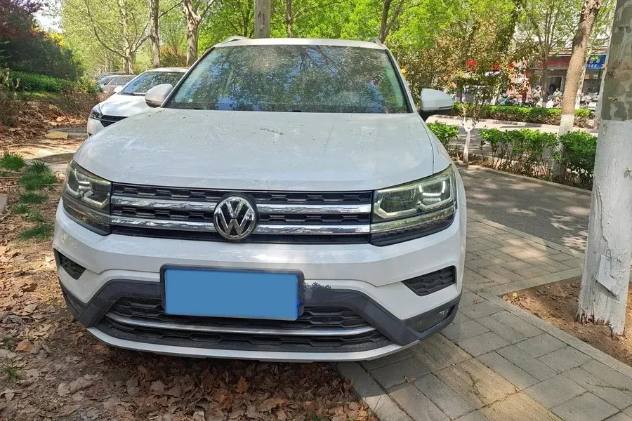2020 Volkswagen Tharu 2.0T 186HP L4 7DCT,autocango,china used car exporter,china ev exporter,chinese used car exporter,chinese used ev exporter
