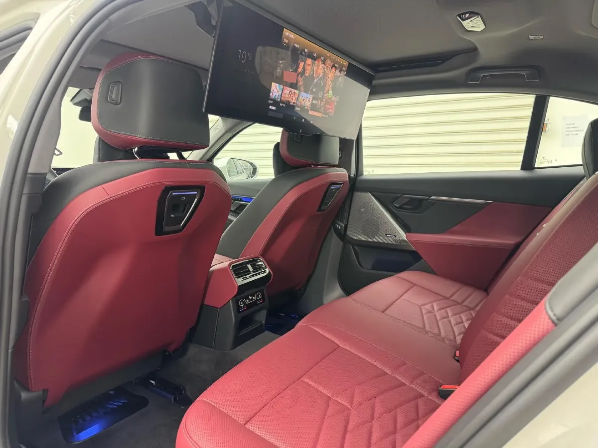 2025 BMW i5 BEV 96.96KWH,autocango,china used car exporter,china ev exporter,chinese used car exporter,chinese used ev exporter