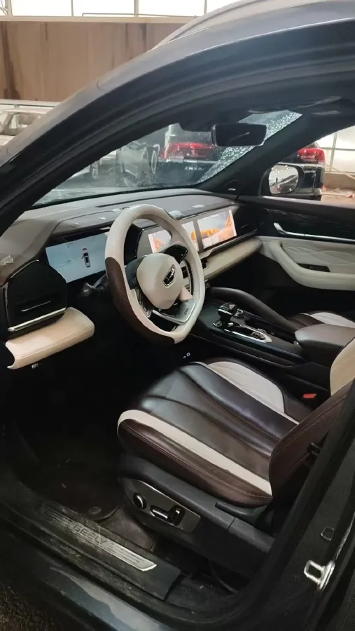 2021 Geely Monjaro 2.0T 218HP L4 7DCT,autocango,china used car exporter,china ev exporter,chinese used car exporter,chinese used ev exporter