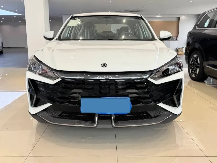 2024 DongFeng Aeolus YiXuan 1.5L 125HP L4 6DCT,autocango,china used car exporter,china ev exporter,chinese used car exporter,chinese used ev exporter