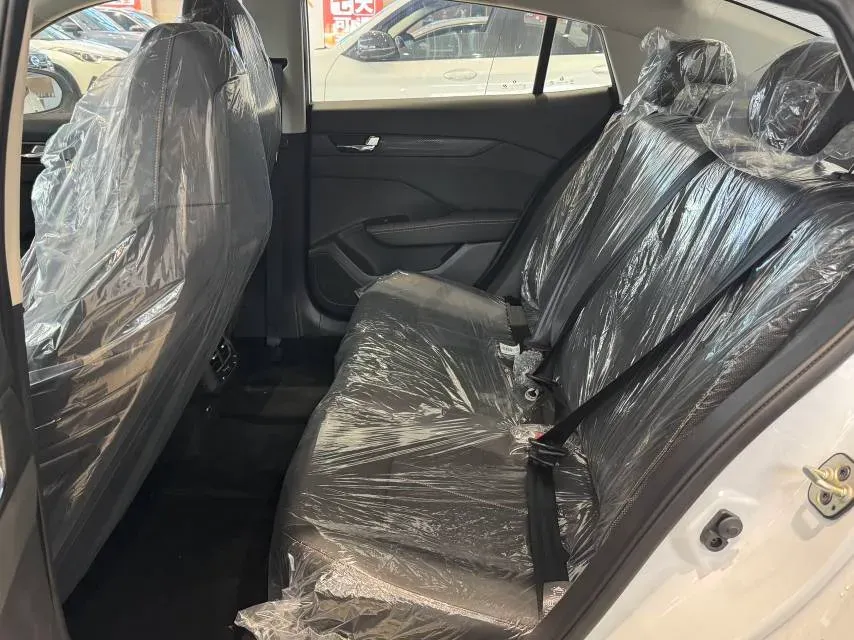 2024 DongFeng Aeolus YiXuan 1.5L 125HP L4 6DCT,autocango,china used car exporter,china ev exporter,chinese used car exporter,chinese used ev exporter