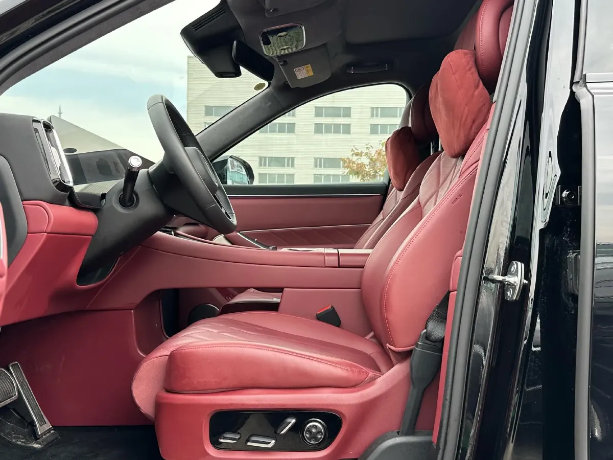 2025 AITO AITO M8 BEV,autocango,china used car exporter,china ev exporter,chinese used car exporter,chinese used ev exporter