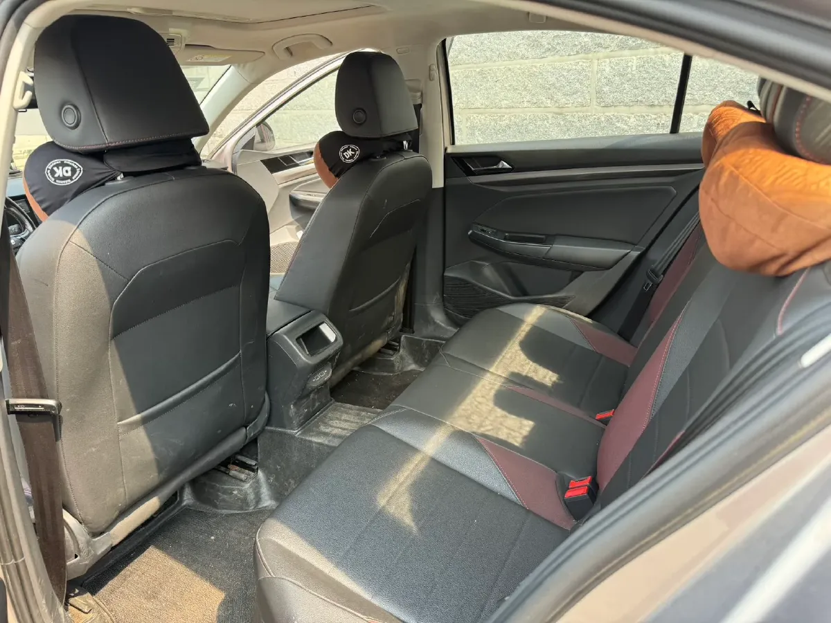 2019 Bestune T77 1.2T 143HP L4 7DCT,autocango,china used car exporter,china ev exporter,chinese used car exporter,chinese used ev exporter