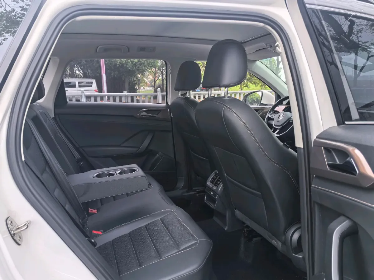 2021 Volkswagen Tharu 1.4T 150HP L4 7DCT,autocango,china used car exporter,china ev exporter,chinese used car exporter,chinese used ev exporter