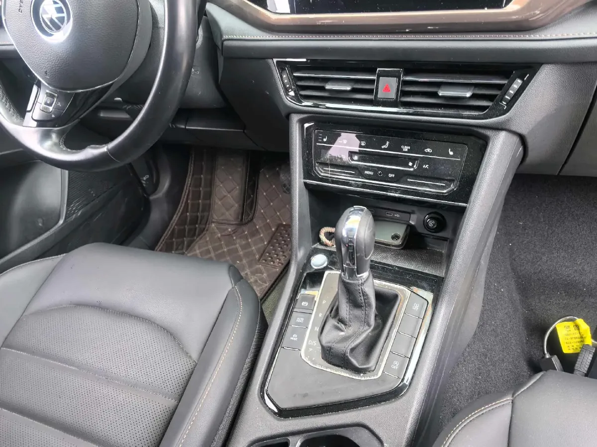 2021 Volkswagen Tharu 1.4T 150HP L4 7DCT,autocango,china used car exporter,china ev exporter,chinese used car exporter,chinese used ev exporter