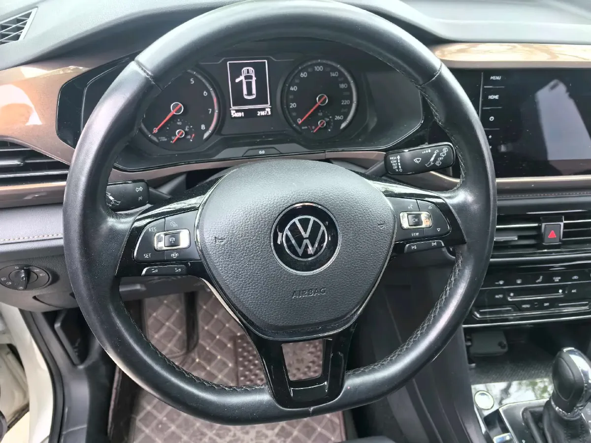 2021 Volkswagen Tharu 1.4T 150HP L4 7DCT,autocango,china used car exporter,china ev exporter,chinese used car exporter,chinese used ev exporter