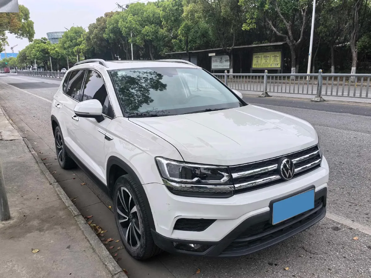 2021 Volkswagen Tharu 1.4T 150HP L4 7DCT,autocango,china used car exporter,china ev exporter,chinese used car exporter,chinese used ev exporter