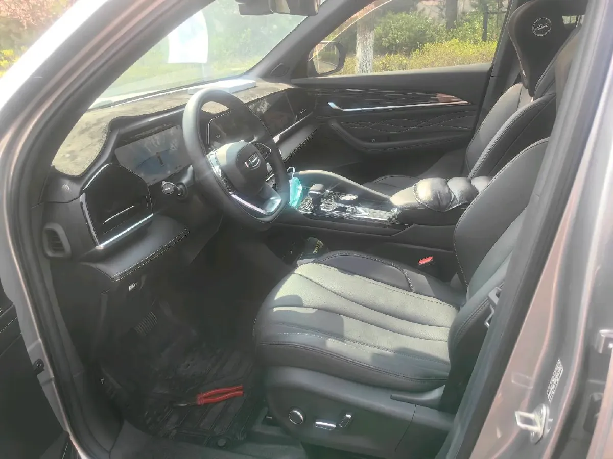 2024 Geely Monjaro 2.0T 218HP L4 7DCT,autocango,china used car exporter,china ev exporter,chinese used car exporter,chinese used ev exporter