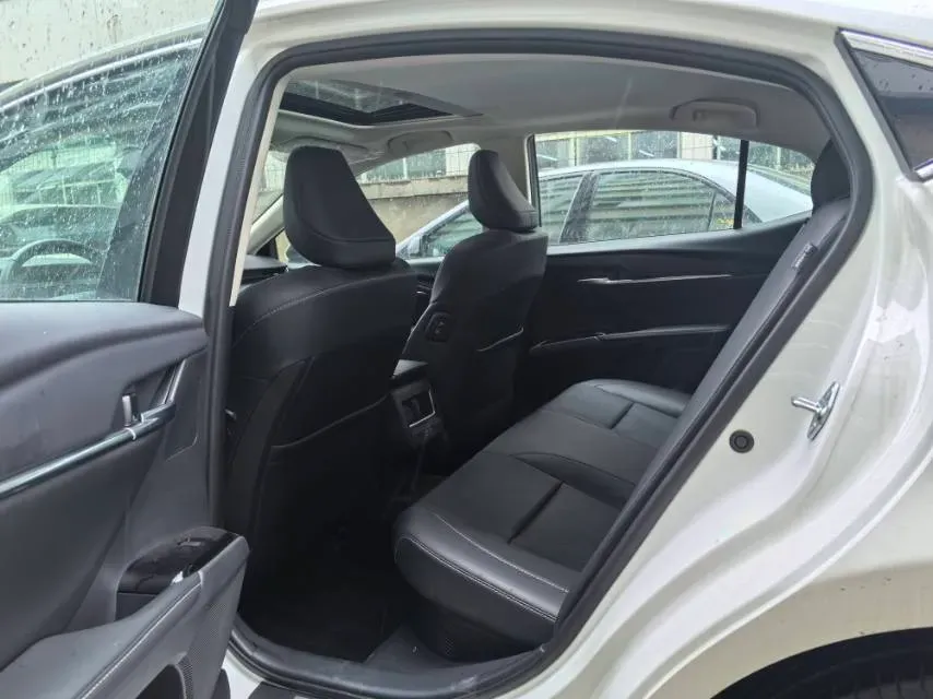 2024 Toyota Camry 2.0L 152HP L4 E-CVT Hybrid,autocango,china used car exporter,china ev exporter,chinese used car exporter,chinese used ev exporter