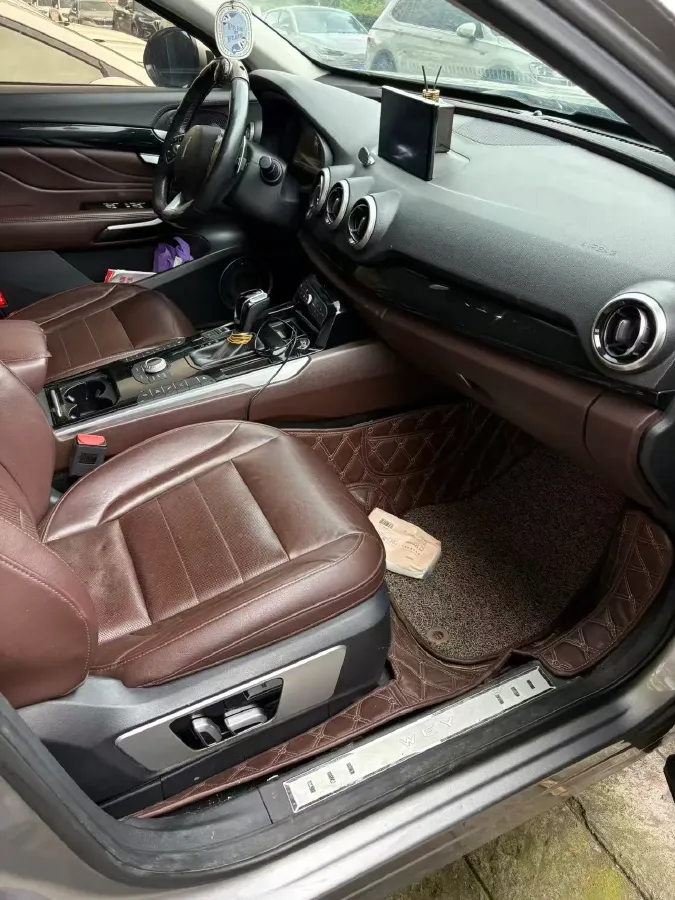 2017 WEY VV7 2.0T 234HP L4 7DCT,autocango,china used car exporter,china ev exporter,chinese used car exporter,chinese used ev exporter