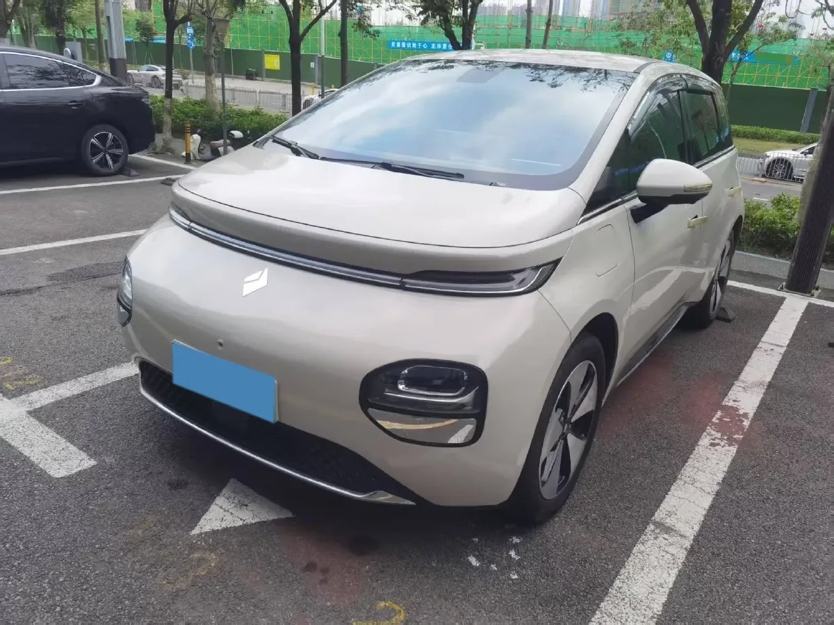 2023 BaoJun Cloud BEV 50.6KWH,autocango,china used car exporter,china ev exporter,chinese used car exporter,chinese used ev exporter