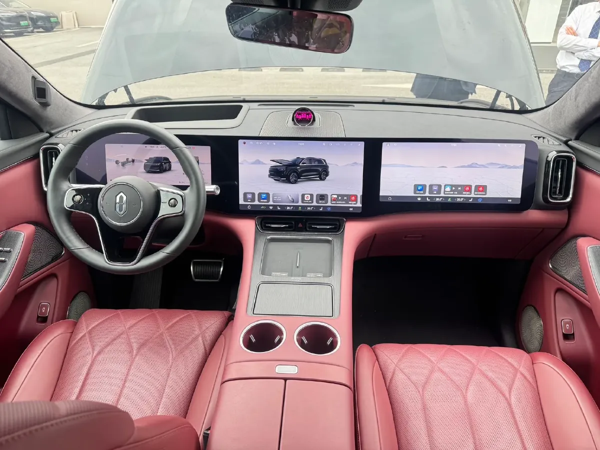 2025 AITO AITO M8 REEV 160HP REEV 53.4KWH,autocango,china used car exporter,china ev exporter,chinese used car exporter,chinese used ev exporter