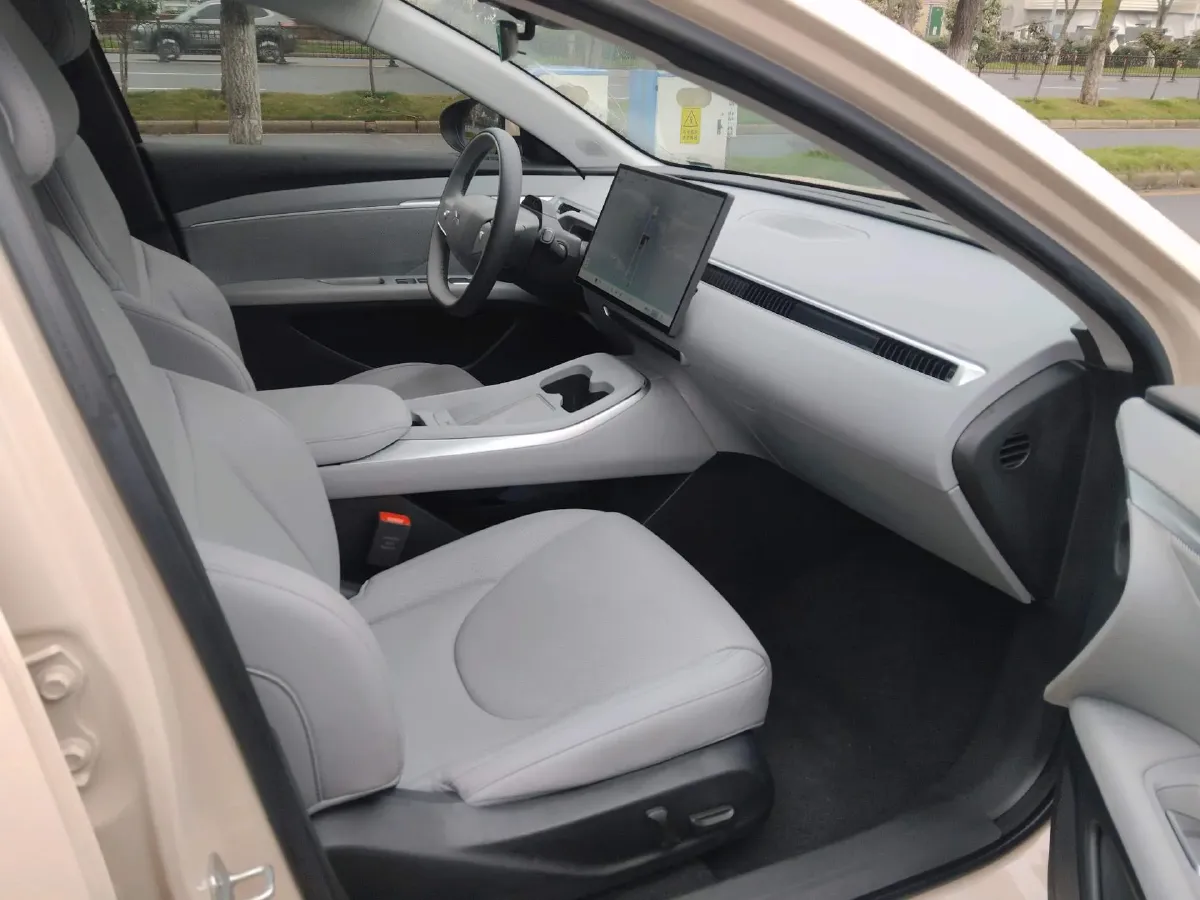 2024 Xpeng MONA M03 BEV 62.2KWH,autocango,china used car exporter,china ev exporter,chinese used car exporter,chinese used ev exporter