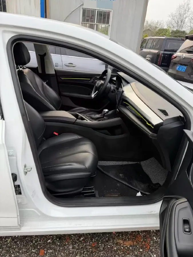 2021 Roewe i5 1.5L 120HP L4 CVT,autocango,china used car exporter,china ev exporter,chinese used car exporter,chinese used ev exporter