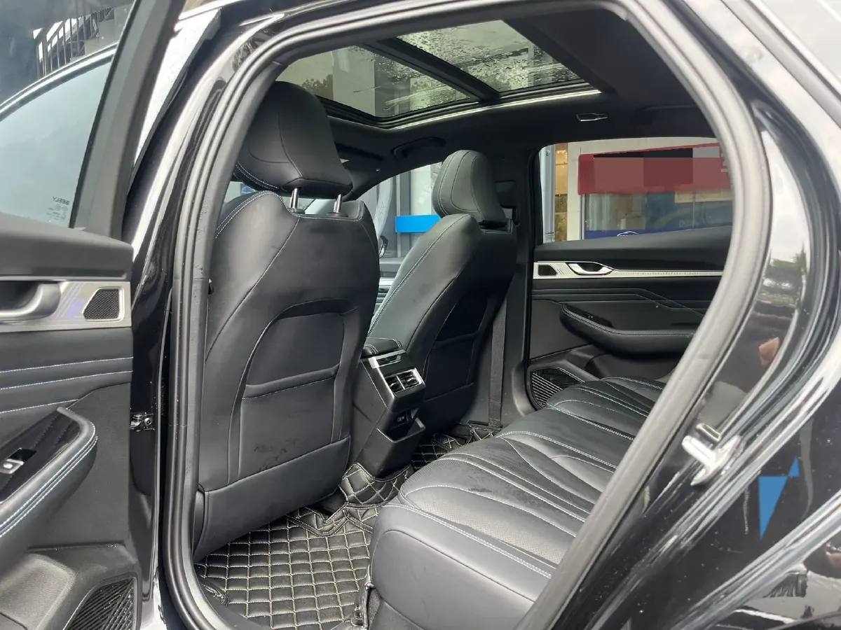 2025 Geely Preface 1.5T 181HP L4 7DCT,autocango,china used car exporter,china ev exporter,chinese used car exporter,chinese used ev exporter