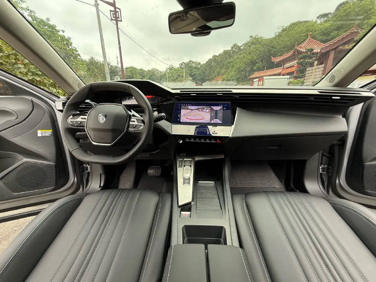 2023 Peugeot 408X 1.6T 175HP L4 8AT,autocango,china used car exporter,china ev exporter,chinese used car exporter,chinese used ev exporter