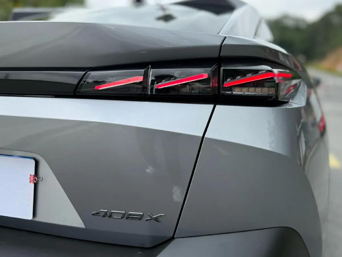 2023 Peugeot 408X 1.6T 175HP L4 8AT,autocango,china used car exporter,china ev exporter,chinese used car exporter,chinese used ev exporter