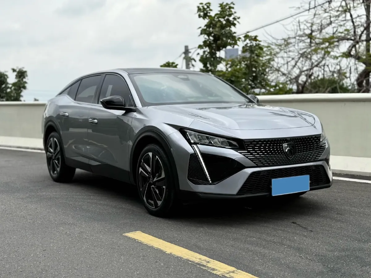 2023 Peugeot 408X 1.6T 175HP L4 8AT,autocango,china used car exporter,china ev exporter,chinese used car exporter,chinese used ev exporter