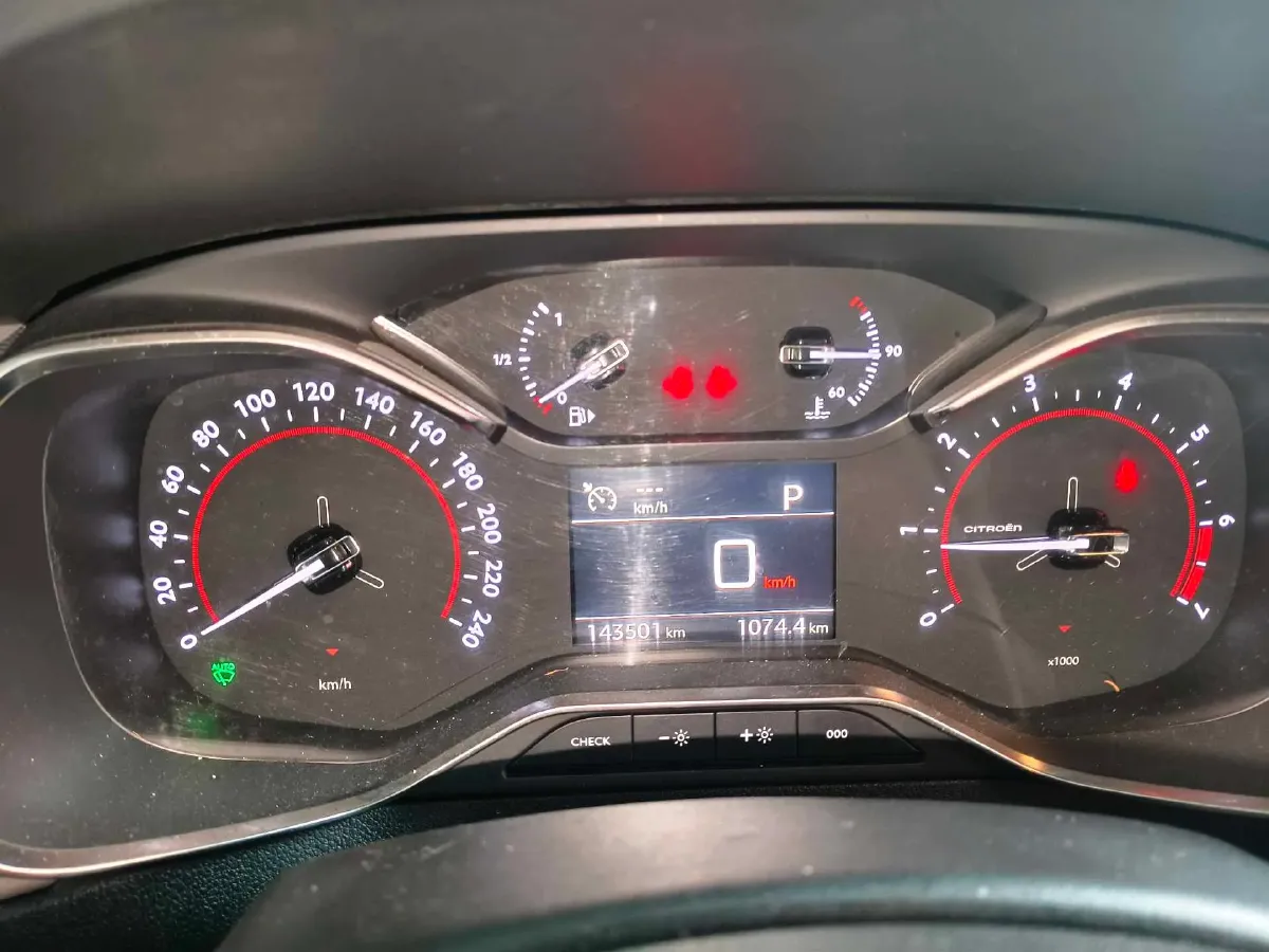 2017 Citroen C5 1.8T 204HP L4 6AT,autocango,china used car exporter,china ev exporter,chinese used car exporter,chinese used ev exporter