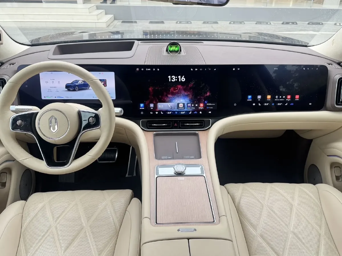 2025 AITO AITO M9 REEV 160HP REEV 52KWH,autocango,china used car exporter,china ev exporter,chinese used car exporter,chinese used ev exporter