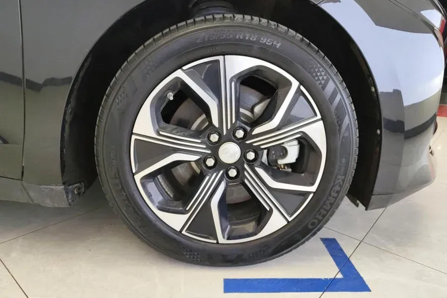 2021 HongQi E-QM5 BEV 54KWH,autocango,china used car exporter,china ev exporter,chinese used car exporter,chinese used ev exporter