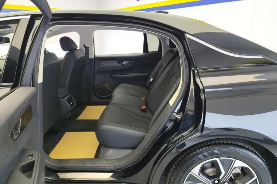 2021 HongQi E-QM5 BEV 54KWH,autocango,china used car exporter,china ev exporter,chinese used car exporter,chinese used ev exporter