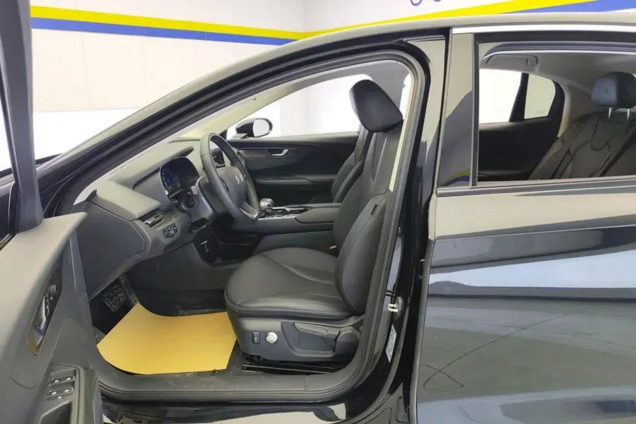 2021 HongQi E-QM5 BEV 54KWH,autocango,china used car exporter,china ev exporter,chinese used car exporter,chinese used ev exporter