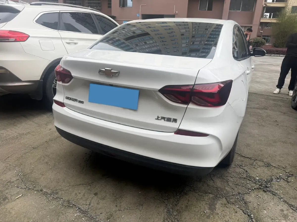 2021 Chevrolet Monza 1.5L 113HP L4 6AT,autocango,china used car exporter,china ev exporter,chinese used car exporter,chinese used ev exporter