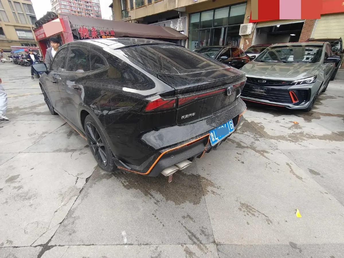 2023 ChangAn UNI-V 1.5T 188HP L4 7DCT,autocango,china used car exporter,china ev exporter,chinese used car exporter,chinese used ev exporter