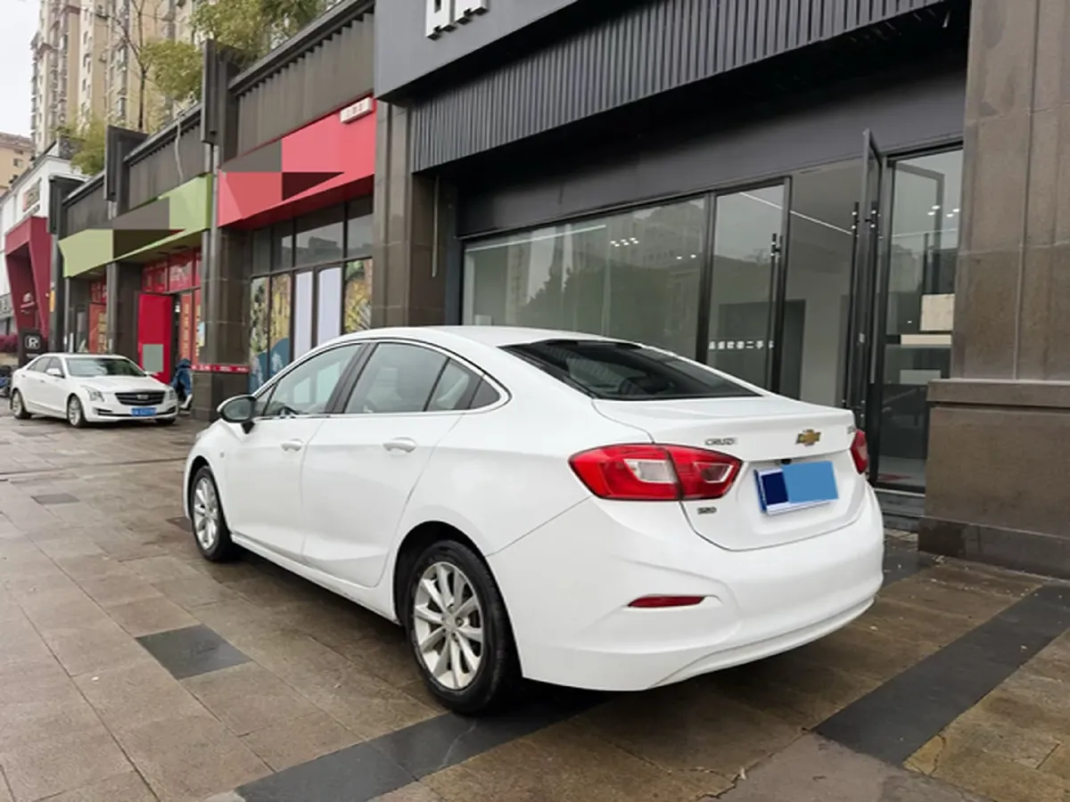 2018 Chevrolet Cruze 1.5L 114HP L4 6AT,autocango,china used car exporter,china ev exporter,chinese used car exporter,chinese used ev exporter