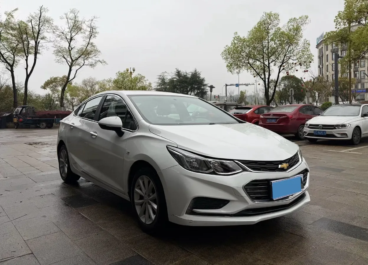 2018 Chevrolet Cruze 1.5L 114HP L4 6AT,autocango,china used car exporter,china ev exporter,chinese used car exporter,chinese used ev exporter