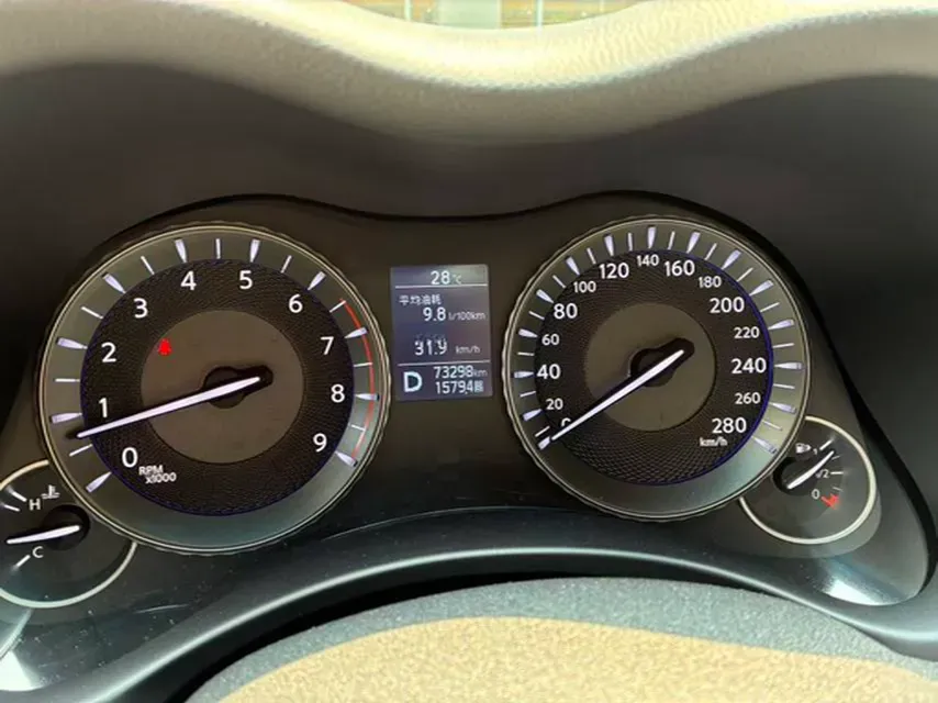 2019 Infiniti Q70 2.0T 211HP L4 7AT,autocango,china used car exporter,china ev exporter,chinese used car exporter,chinese used ev exporter