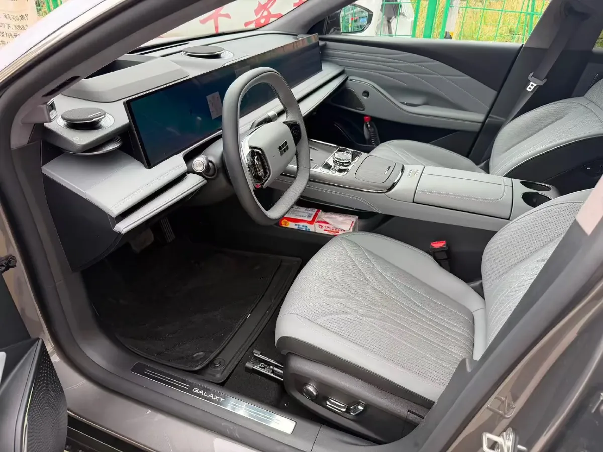 2025 Geely Galaxy E8 BEV 76KWH,autocango,china used car exporter,china ev exporter,chinese used car exporter,chinese used ev exporter