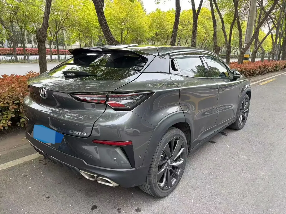 2020 ChangAn UNI-T 1.5T 180HP L4 7DCT,autocango,china used car exporter,china ev exporter,chinese used car exporter,chinese used ev exporter