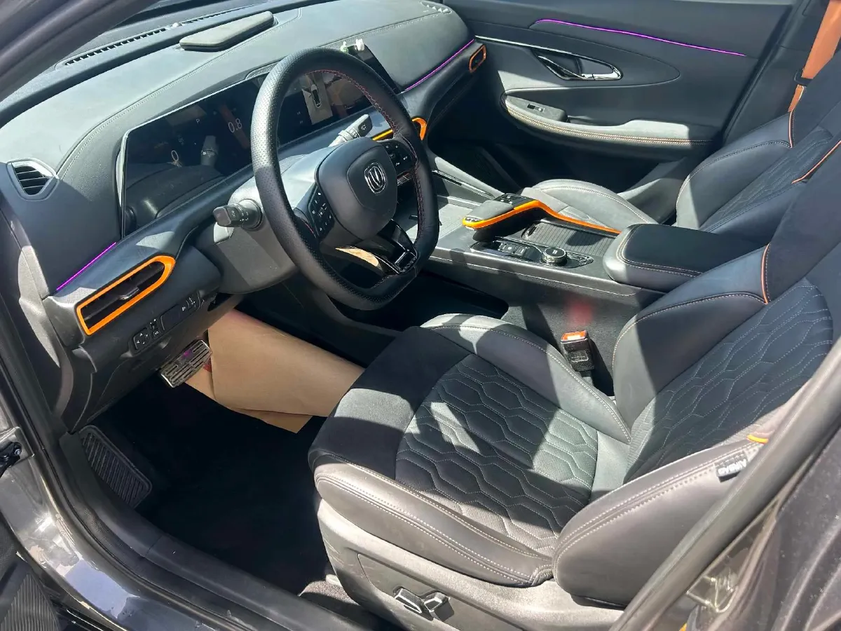 2022 ChangAn UNI-T 1.5T 188HP L4 7DCT,autocango,china used car exporter,china ev exporter,chinese used car exporter,chinese used ev exporter