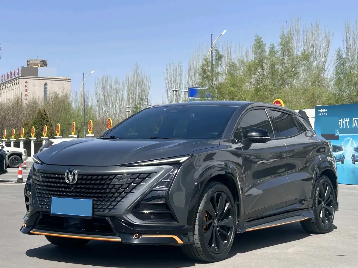 2022 ChangAn UNI-T 1.5T 188HP L4 7DCT,autocango,china used car exporter,china ev exporter,chinese used car exporter,chinese used ev exporter
