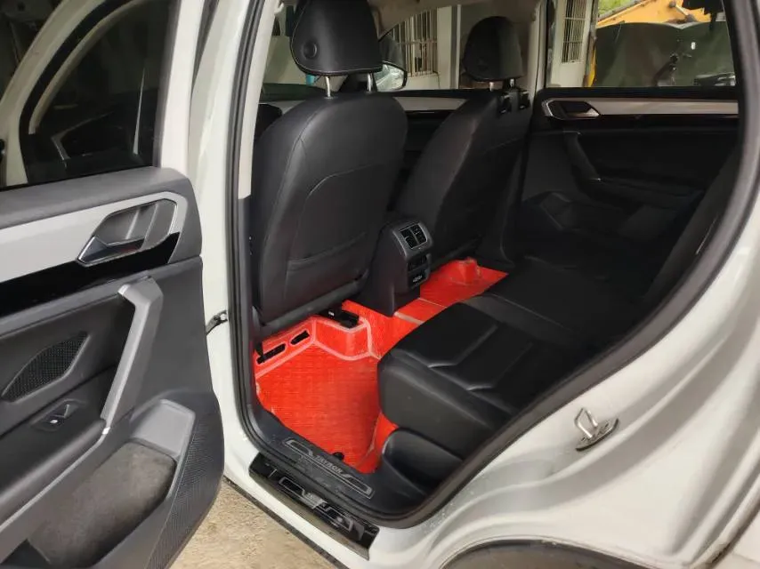 2019 Jeep Cherokee 2.0T 234HP L4 9AT,autocango,china used car exporter,china ev exporter,chinese used car exporter,chinese used ev exporter