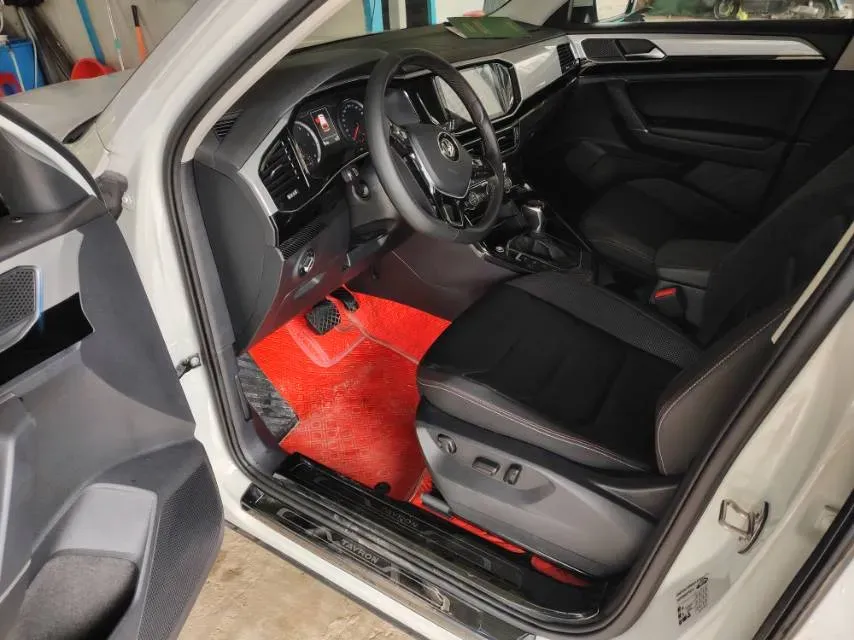 2019 Jeep Cherokee 2.0T 234HP L4 9AT,autocango,china used car exporter,china ev exporter,chinese used car exporter,chinese used ev exporter