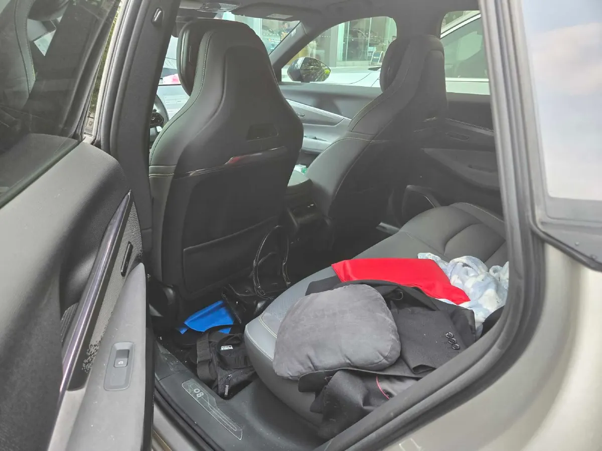 2025 LYNK&CO 08 EM-P 1.5T 163HP L4 3DHT PHEV 21.2KWH,autocango,china used car exporter,china ev exporter,chinese used car exporter,chinese used ev exporter