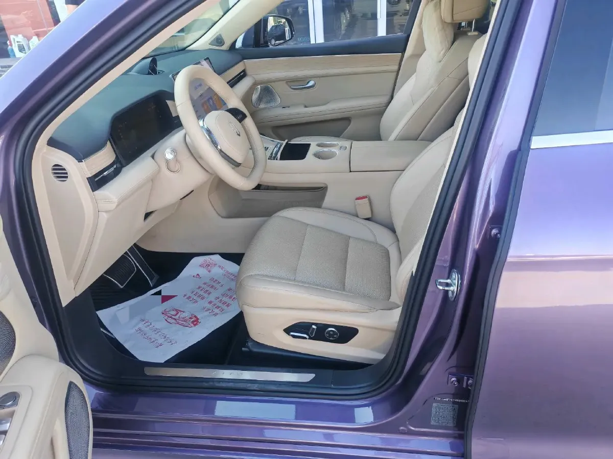 2025 AITO AITO M5 1.5T 152HP L4 REEV 42KWH,autocango,china used car exporter,china ev exporter,chinese used car exporter,chinese used ev exporter