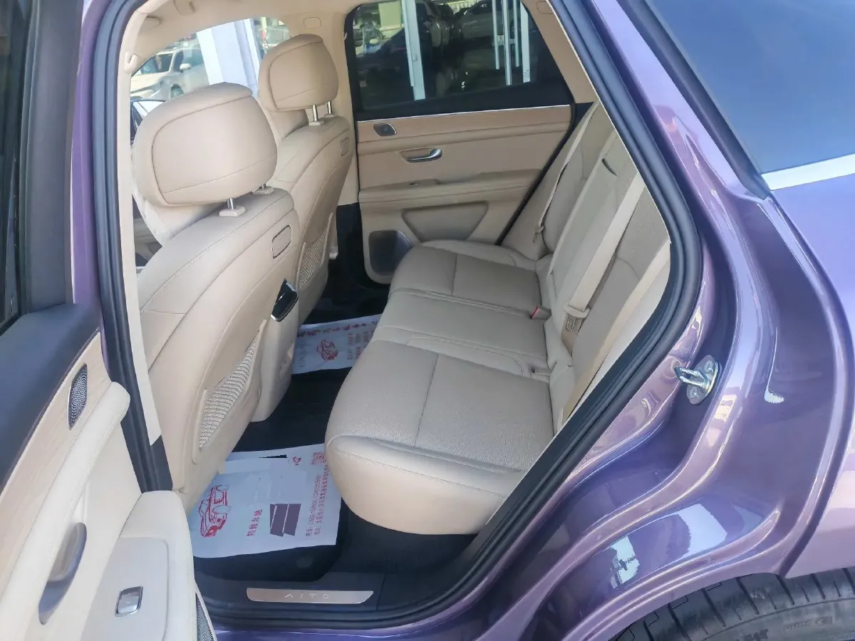 2025 AITO AITO M5 1.5T 152HP L4 REEV 42KWH,autocango,china used car exporter,china ev exporter,chinese used car exporter,chinese used ev exporter