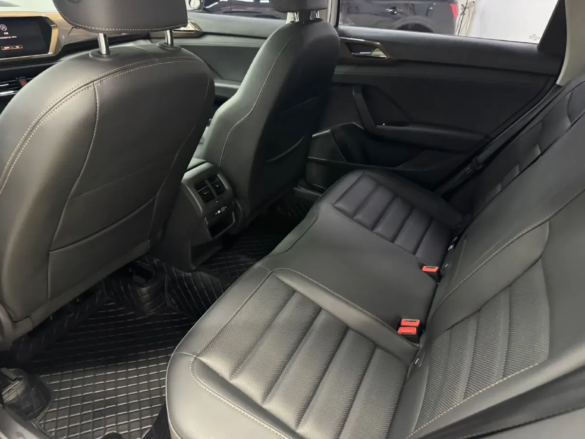 2021 Volkswagen Tharu 1.4T 150HP L4 7DCT,autocango,china used car exporter,china ev exporter,chinese used car exporter,chinese used ev exporter