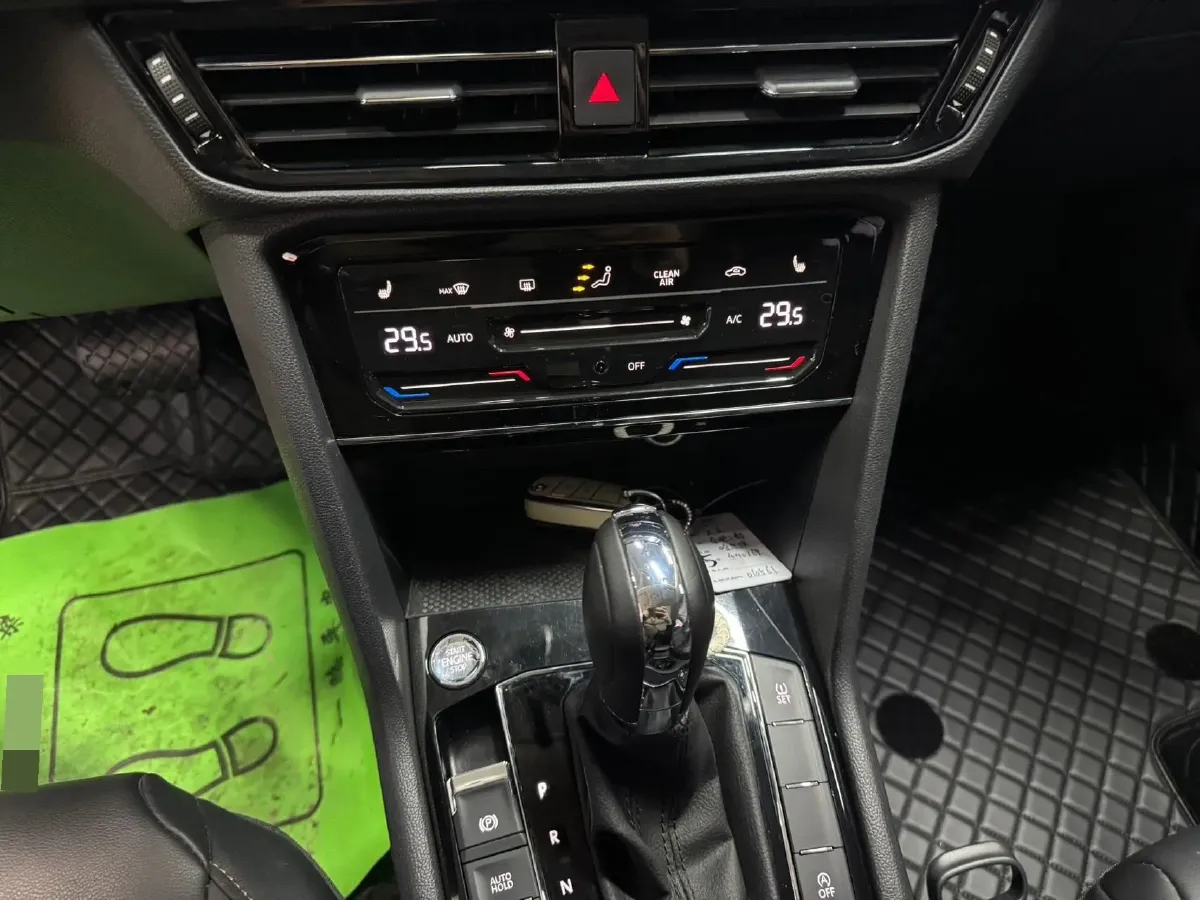 2021 Volkswagen Tharu 1.4T 150HP L4 7DCT,autocango,china used car exporter,china ev exporter,chinese used car exporter,chinese used ev exporter