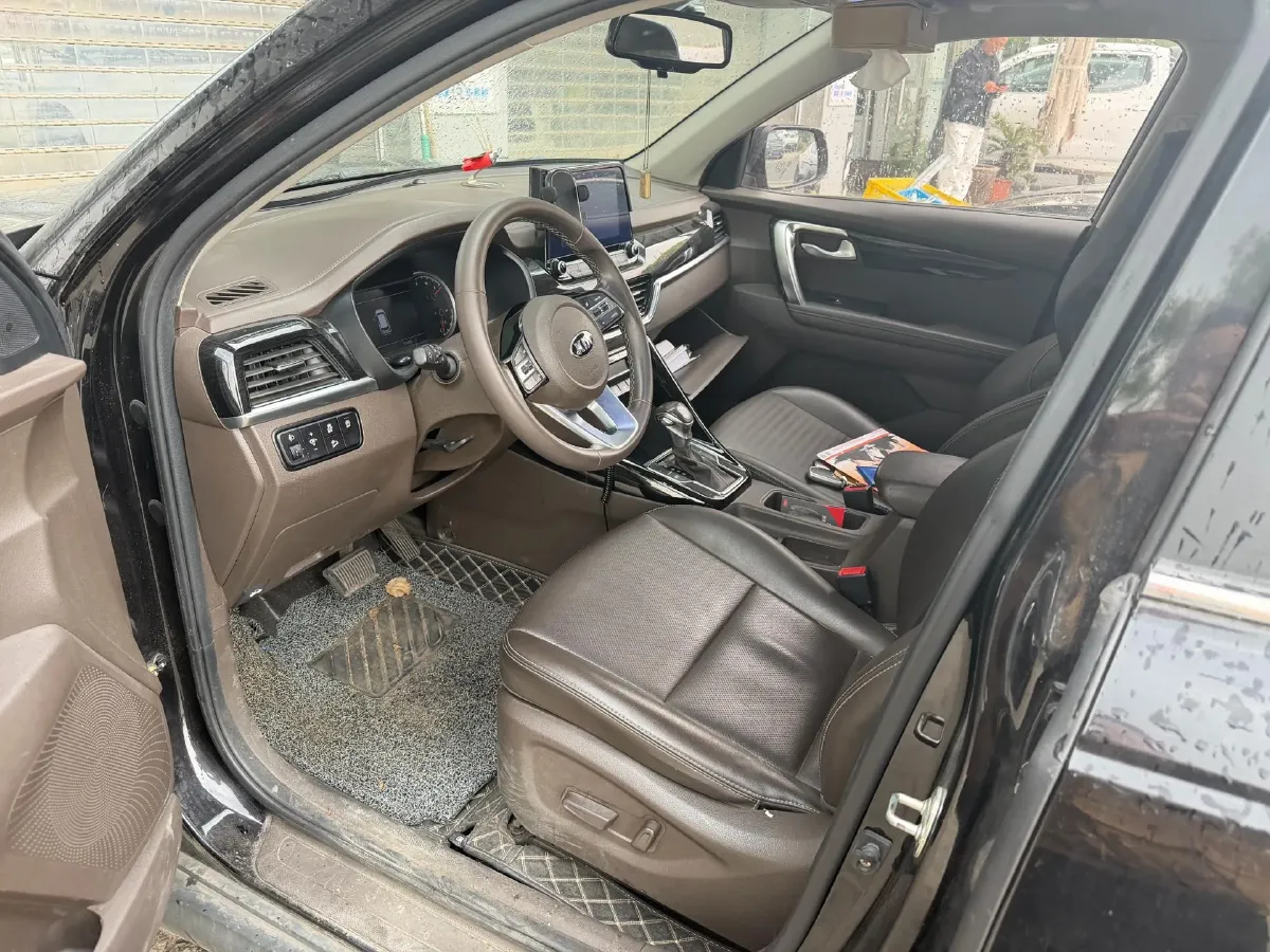 2018 Kia Sportage R 2.0L 160HP L4 6AT,autocango,china used car exporter,china ev exporter,chinese used car exporter,chinese used ev exporter