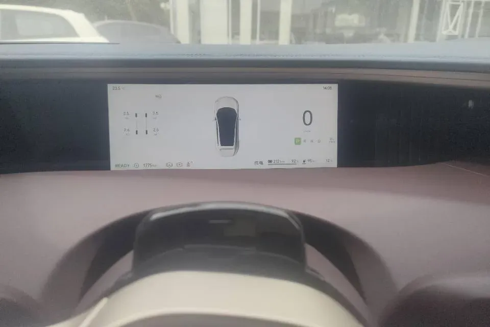 2025 Avatr 11 1.5T 156HP L4 REEV,autocango,china used car exporter,china ev exporter,chinese used car exporter,chinese used ev exporter